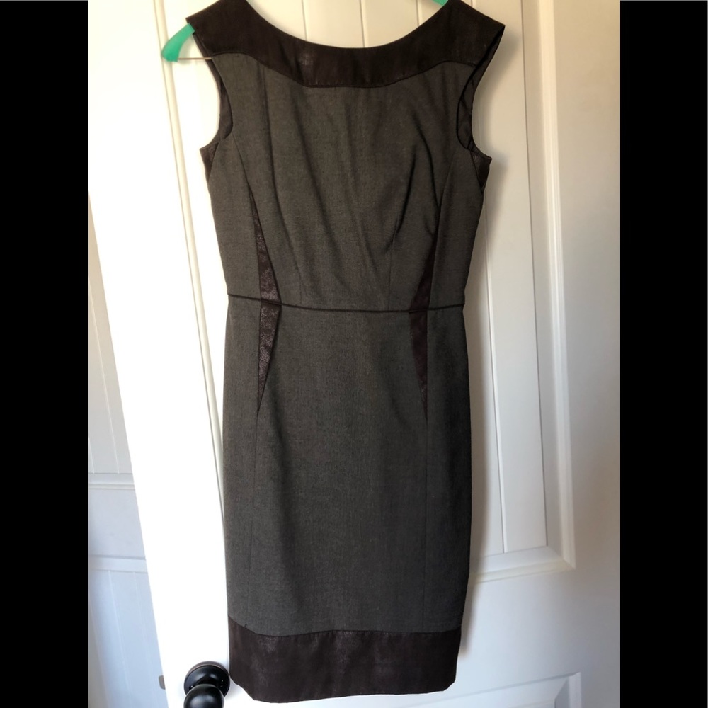 ➡️Antonio Melani green w leather sleeveless dress